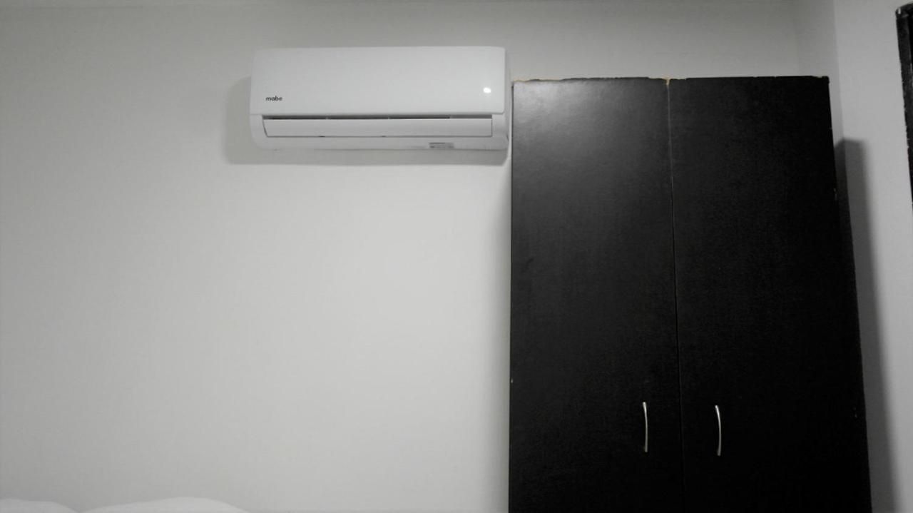 In Guest - C2-l Near The Sea With Pool Air Conditioning And Wifi Pensión Cartagena