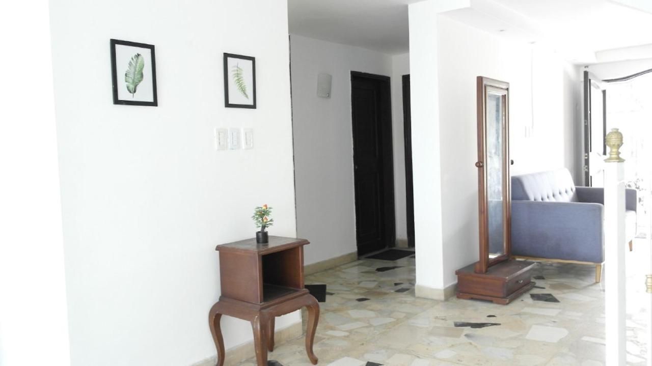 Pensión In Guest - C2-l Near The Sea With Pool Air Conditioning And Wifi Cartagena
