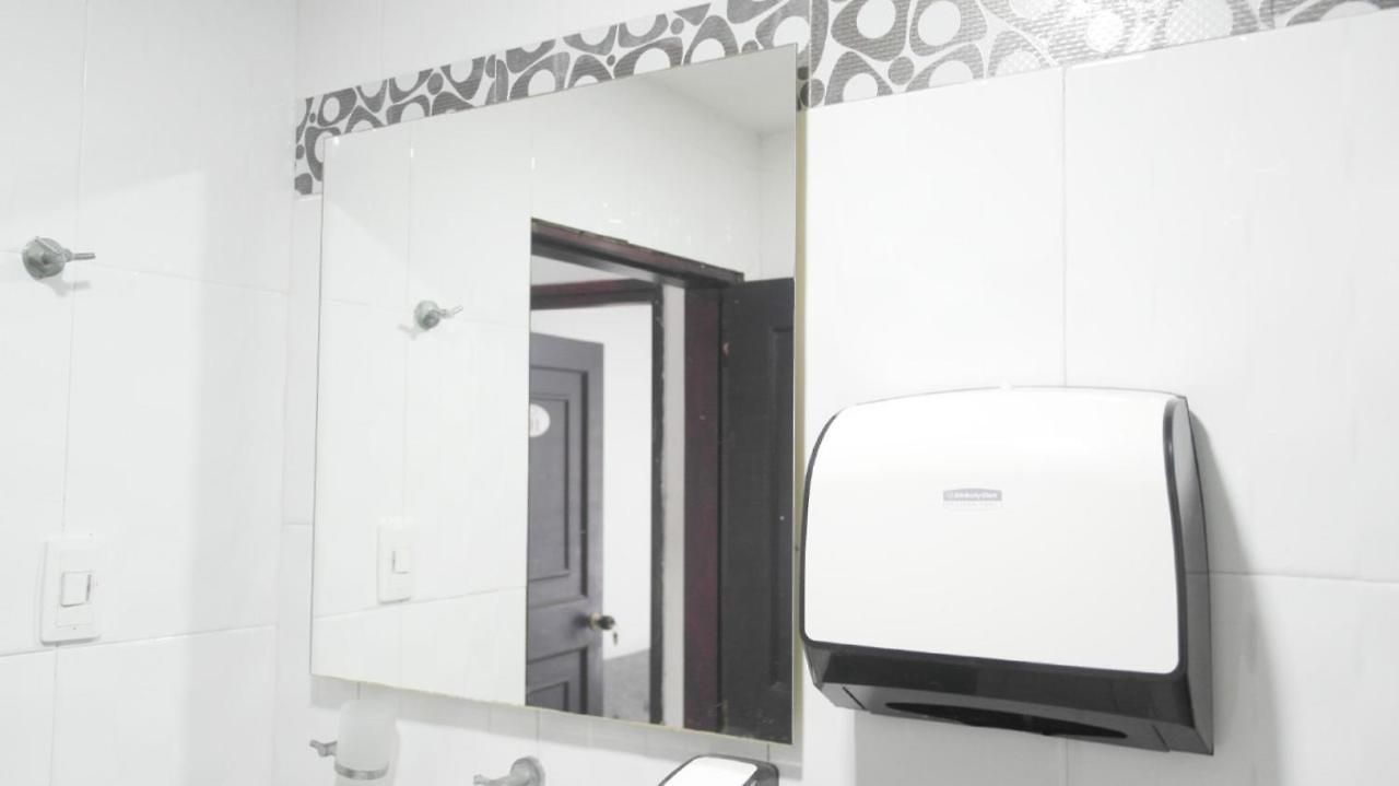 In Guest - C2-l Near The Sea With Pool Air Conditioning And Wifi Cartagena